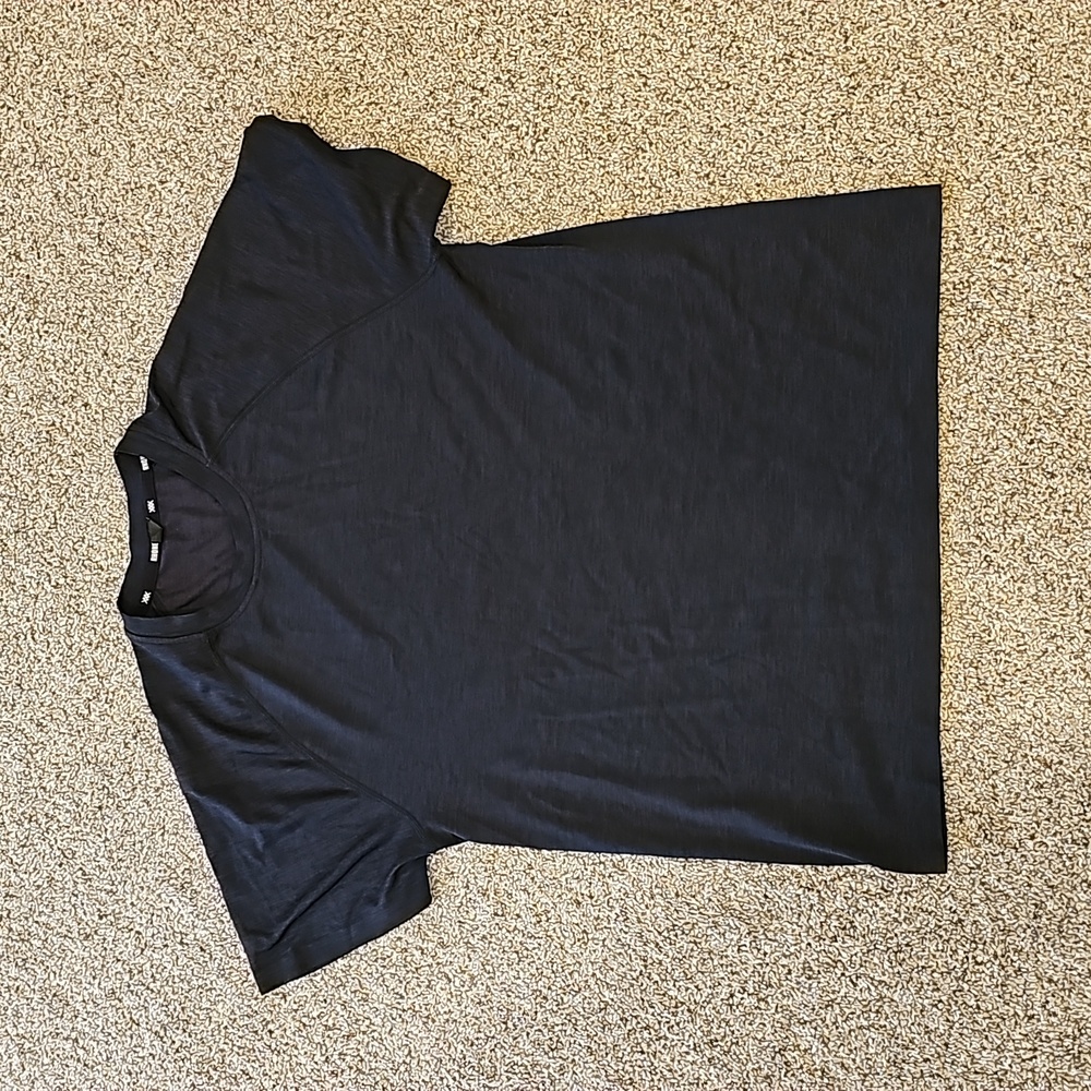 Rhone Swift Tee Shirt Medium